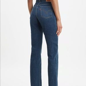 Levi’s Women’s 505 Dark Wash Straight Leg Jeans 6